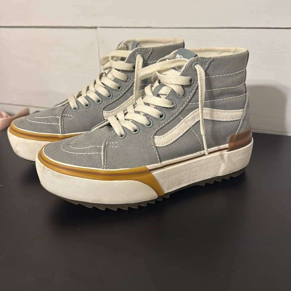 Hi top Vans